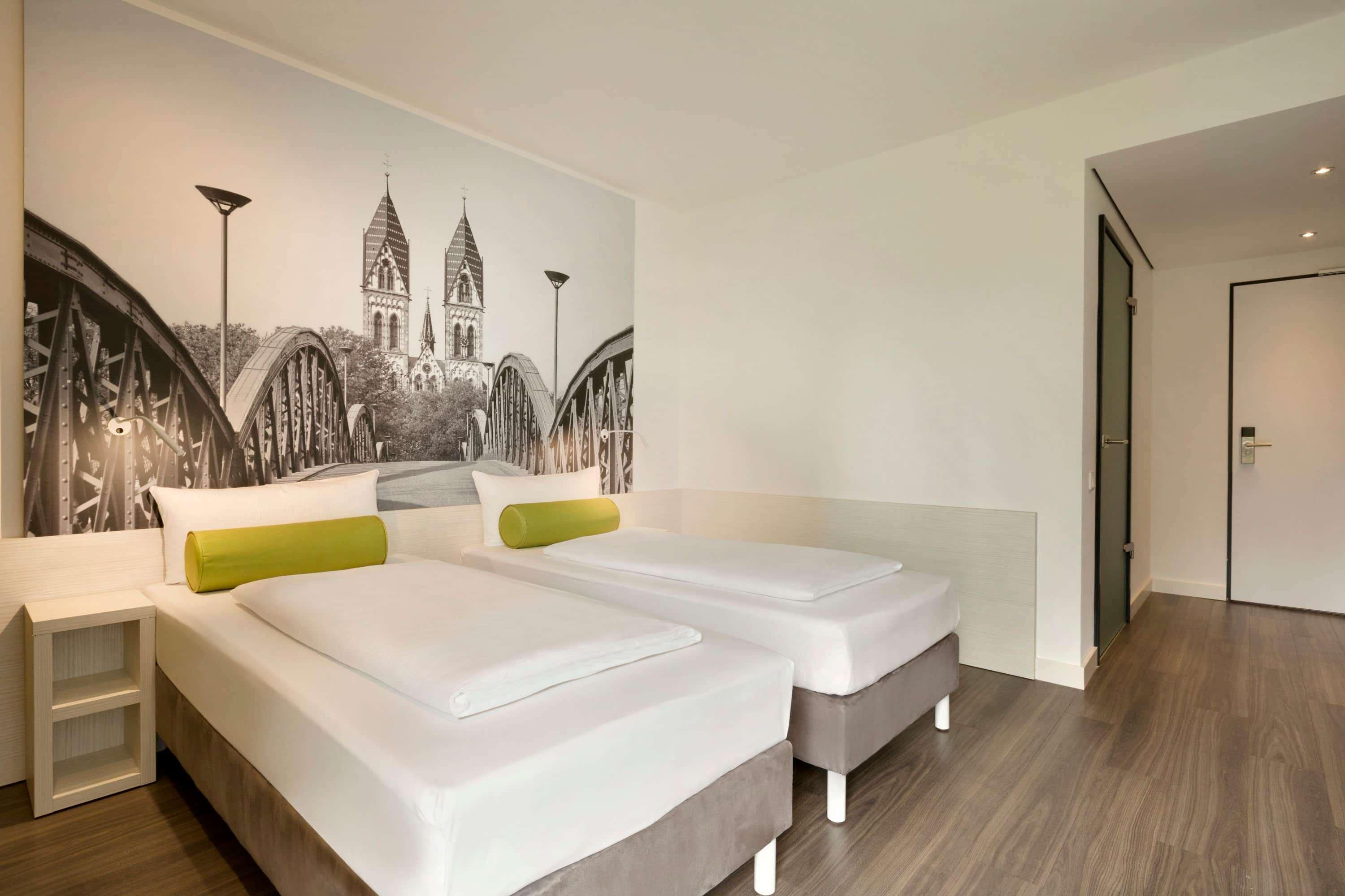 Super 8 Freiburg Hotel Kültér fotó