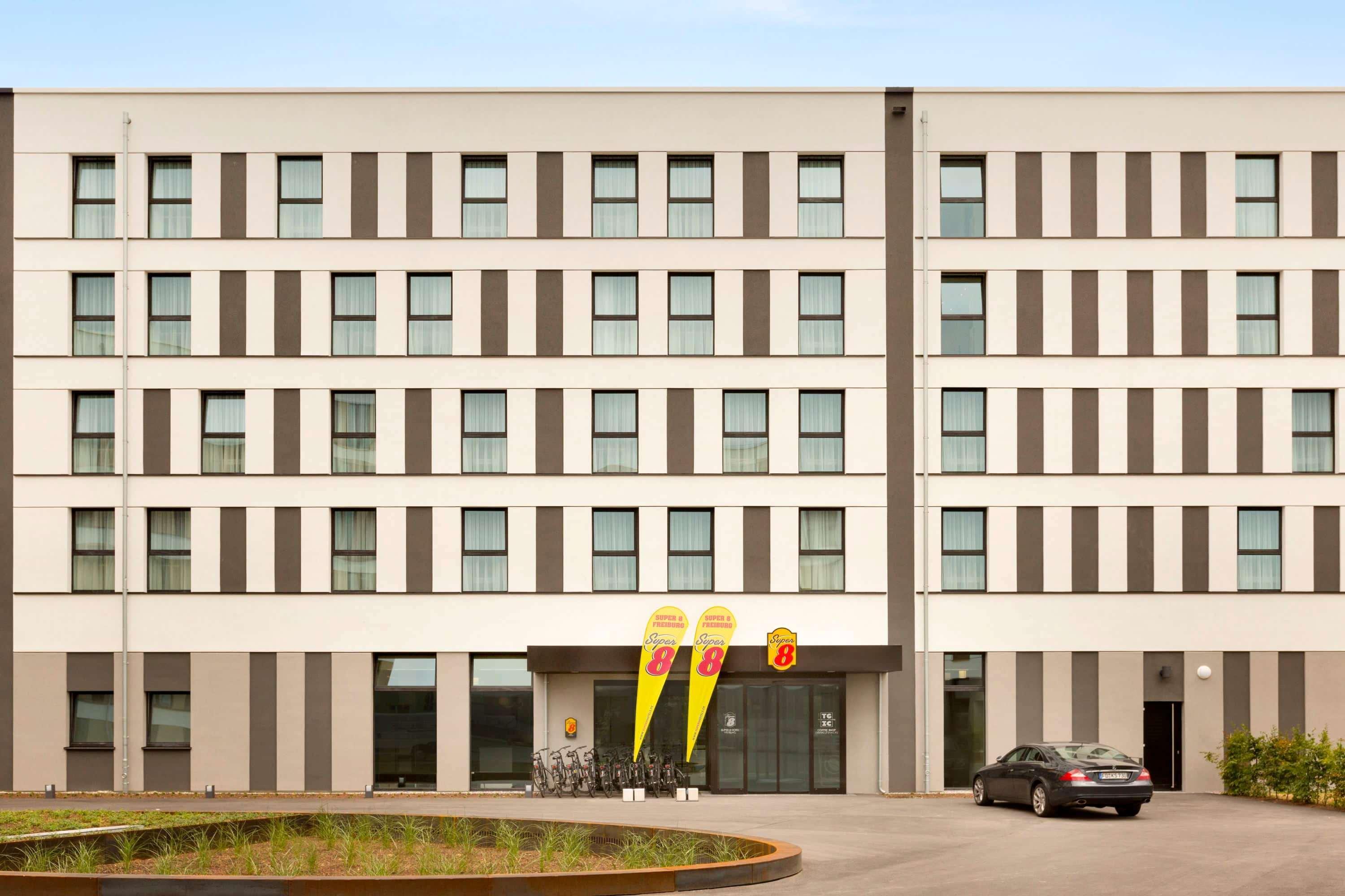 Super 8 Freiburg Hotel Kültér fotó